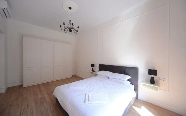 Home-Hotel Pushkinskaya 2-4-7