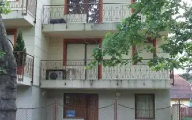 Villa Palazzo Apartments