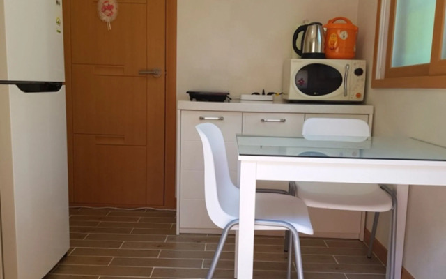 Gangneung Sinnaneun Pension