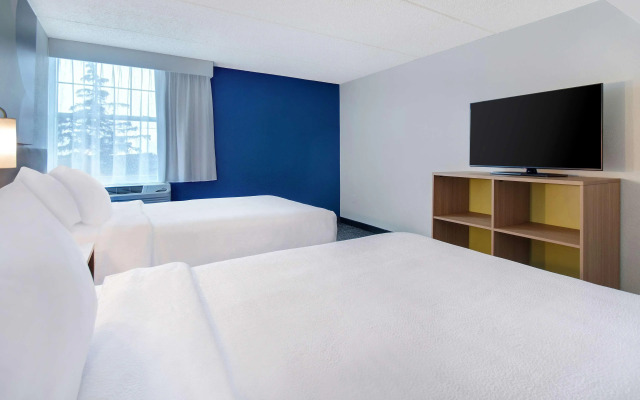 Spark by Hilton Rochester University Area