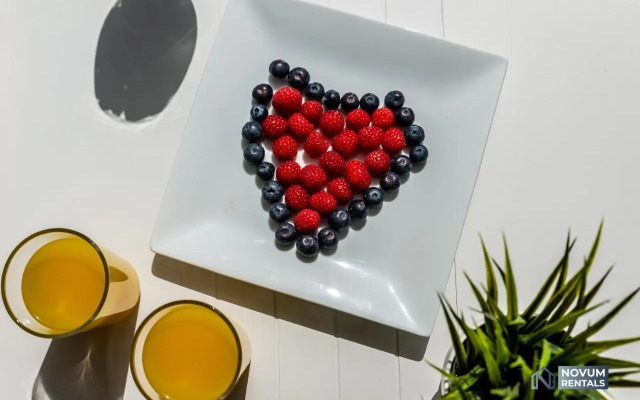 Newly Built 3-BDRM Luxury Apt w/ Stunning Sea Views