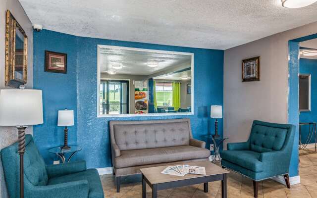 Quality Inn I-10 East near Frost Bank Center