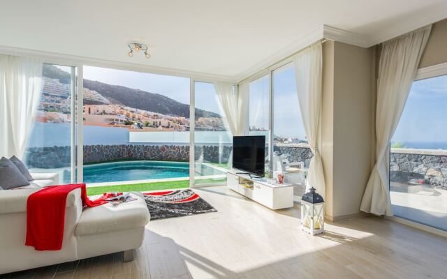 Luxury Villa Ocean View, Heated Pool