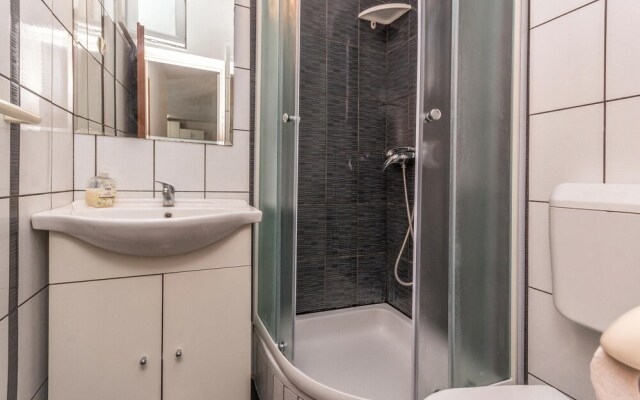 Amazing Apartment in Nevidane With 1 Bedrooms and Wifi