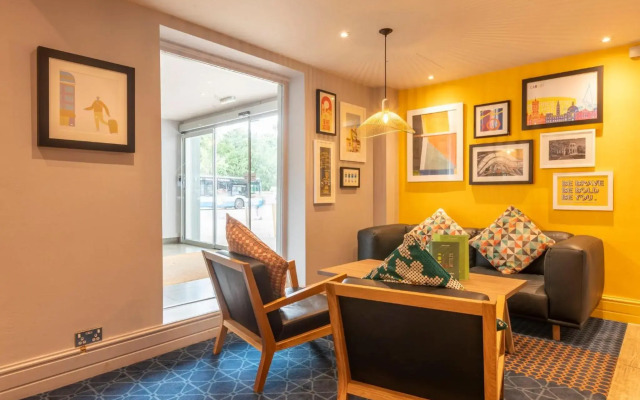 Holiday Inn Cardiff City Centre by IHG
