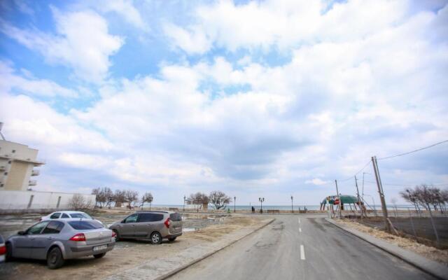 Premium Studios Mamaia Nord - Marea la 50m