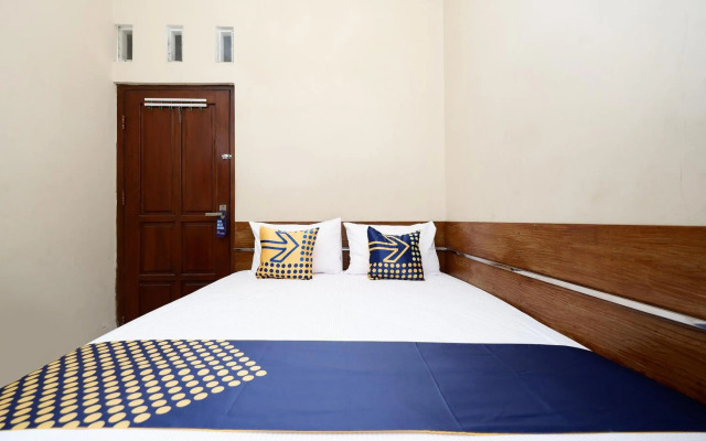 Super OYO 2209 Solo Point Guest House Syariah