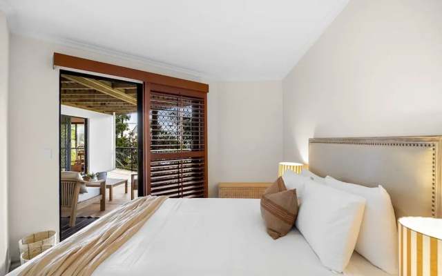 Beachside 4-bed Retreat With Study Nook & Views – Guest Rooms – Coolum Beach
