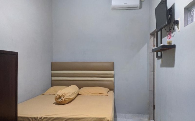 OYO 90119 Dorowati Guesthouse Syariah – Guest Rooms – Medan