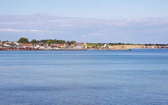 10 Person Holiday Home in Rødvig Stevns