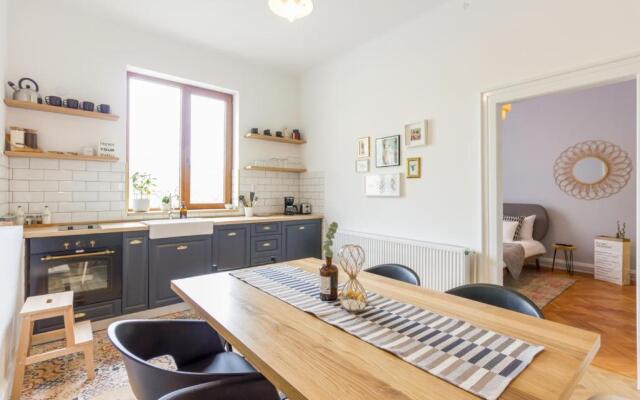 City Chic 3 Bedroom Apartment