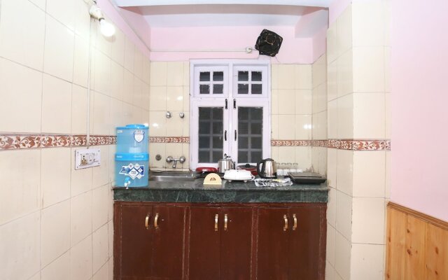 OYO 10305 Home 1 BHK Himsutra Bhattakufar
