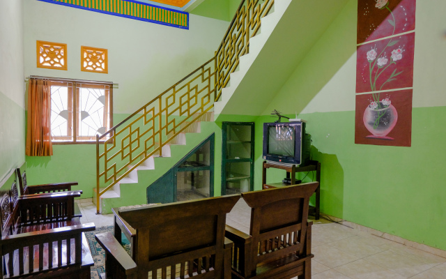 OYO 1689 Sumber Urip Family Homestay Syariah