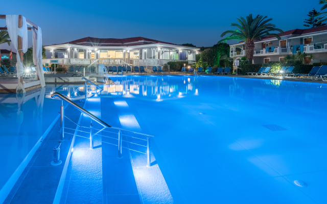 Golden Sun Hotel