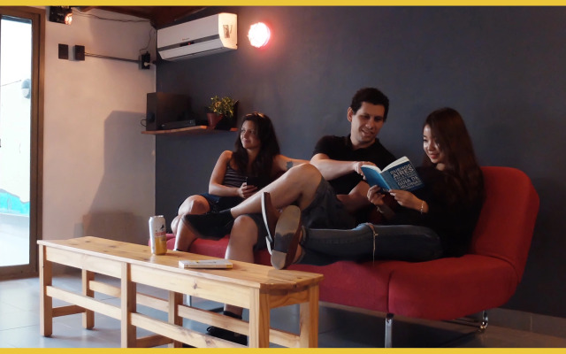 Feliz Haus Hostel