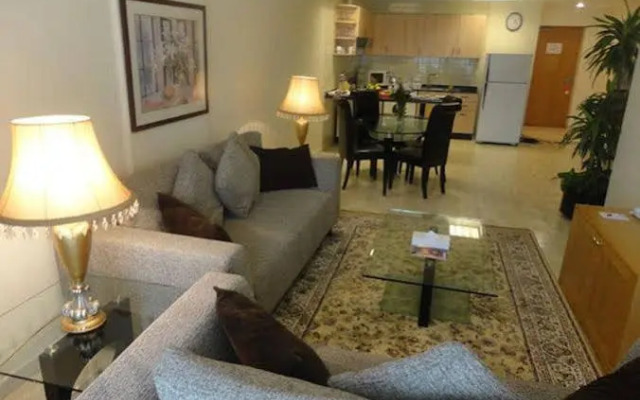 Oasis Court Hotel Apartments
