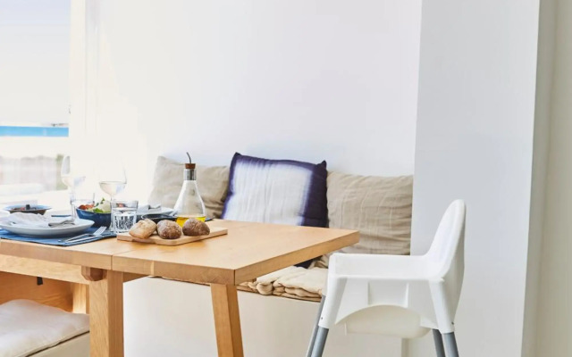 Sunny Beachfront Escape