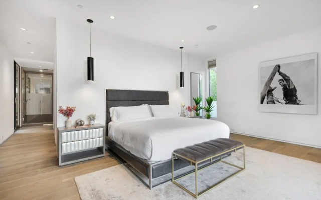 Beverly Glen Hillside Haven