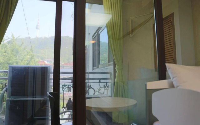 Grand Field Residence Hostel