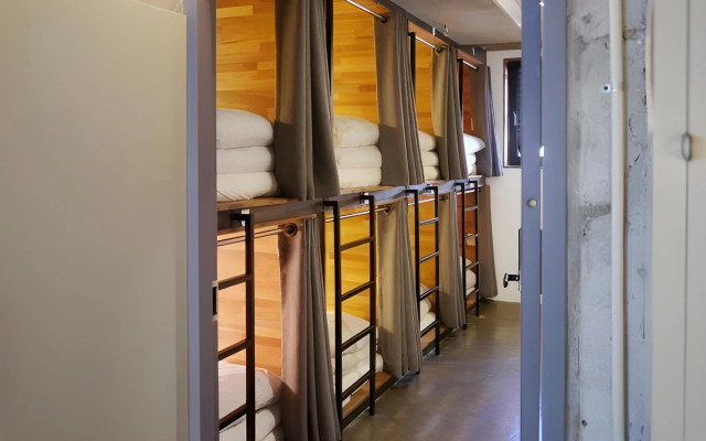 Step Inn Myeongdong 2 - Hostel