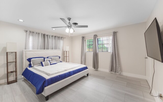 Great 3BR family house. Pool n Billiards