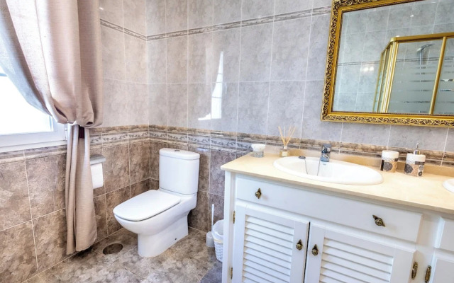 Stunning Golf Villa With Pool and Stunning Views