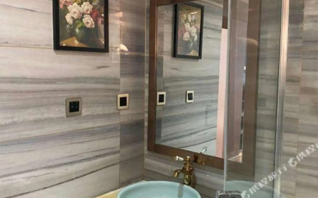 Weilisi Themed Hotel