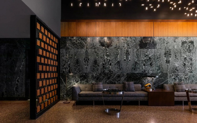 Le Meridien Houston Downtown