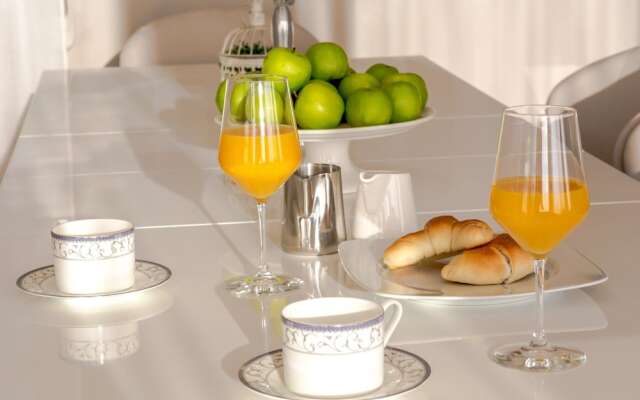 Luxury Villa White Velvet with Pool