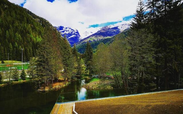 Au Charmant Petit Lac - Ecohotel Parc & Spa