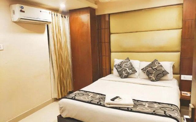 Hotel Santhi Bhavan