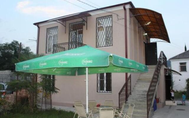 Guest House na Chehova 26