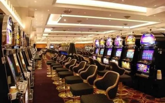 Howard Johnson by Wyndham Villa Maria Casino