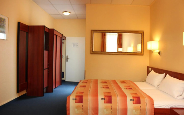 St Julian's Bay Hotel