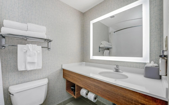 Holiday Inn Express Hotel & Suites Edmonton South by IHG
