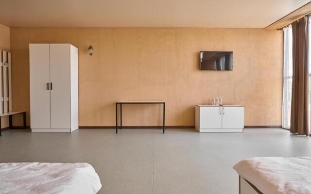 7Days Hotel