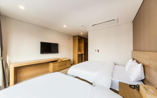 Jongno Lumia Tourist Hotel