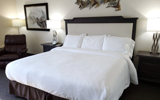 Klopfenstein Inn and Suites