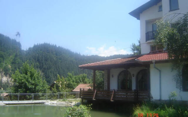 Family Hotel Smolena