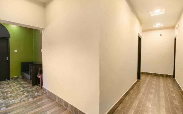 Oyo 43723 Hotel Crystal Riverside