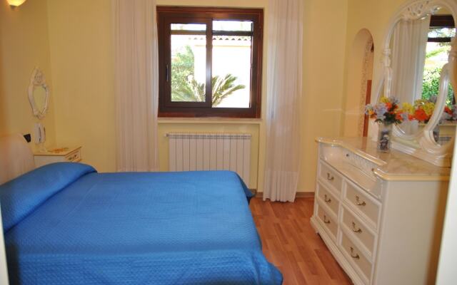 Holiday House for 6 Persons Near the Beach