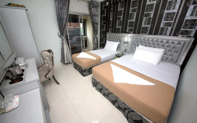 White Fort Hotel