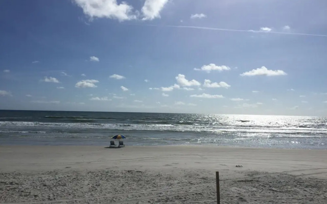 Sunrise Inn On The Beach