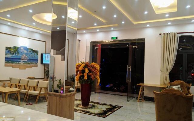 Hoang Gia Hotel Con Đao
