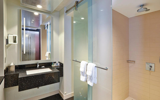 Radisson Blu Aqua Hotel Chicago