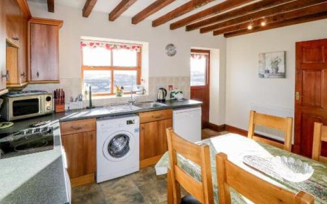 Whalebone Cottage at Broadings Farm