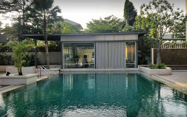 Double Trees Residence