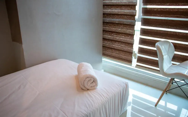 Nice And Homey 2Br Apartment At Capitol Park Residence