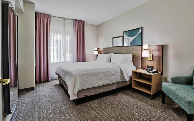 Staybridge Suites Albuquerque - Airport by IHG