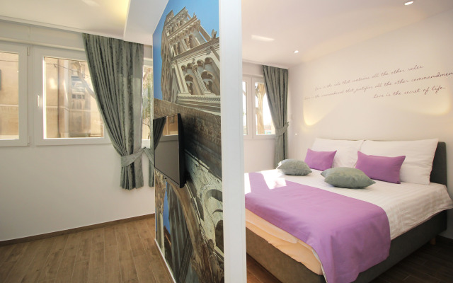 Studio Apartments 4 You in Split
